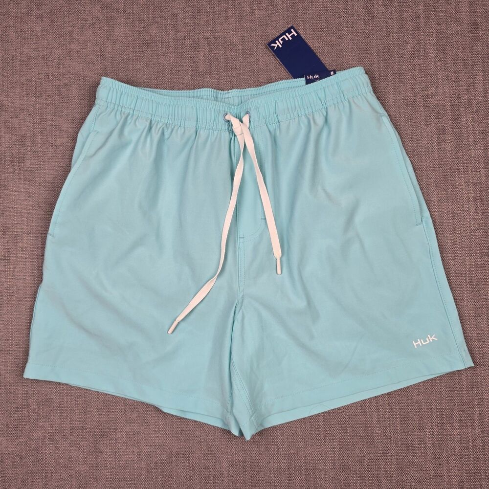 Huk Pursuit Volley Mens M Swim Board Shorts Aqua Blue 5.5 Inseam Outdoor NWT